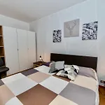 Robertone Guest House 14