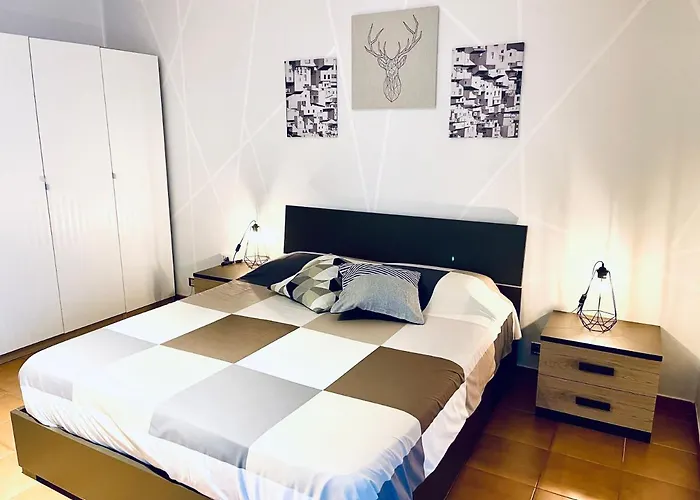 Robertone Guest House 14